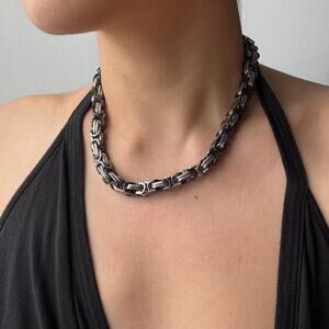 VTG Black & silver stainless chain necklace with interlocking links